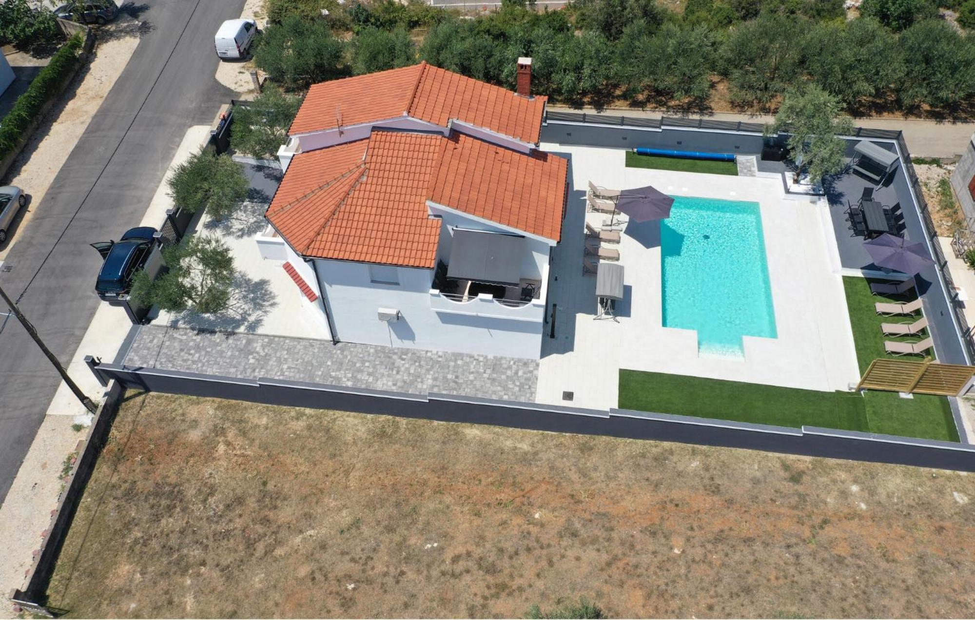 In Biograd With Heated Swimming Pool Biograd Na Moru